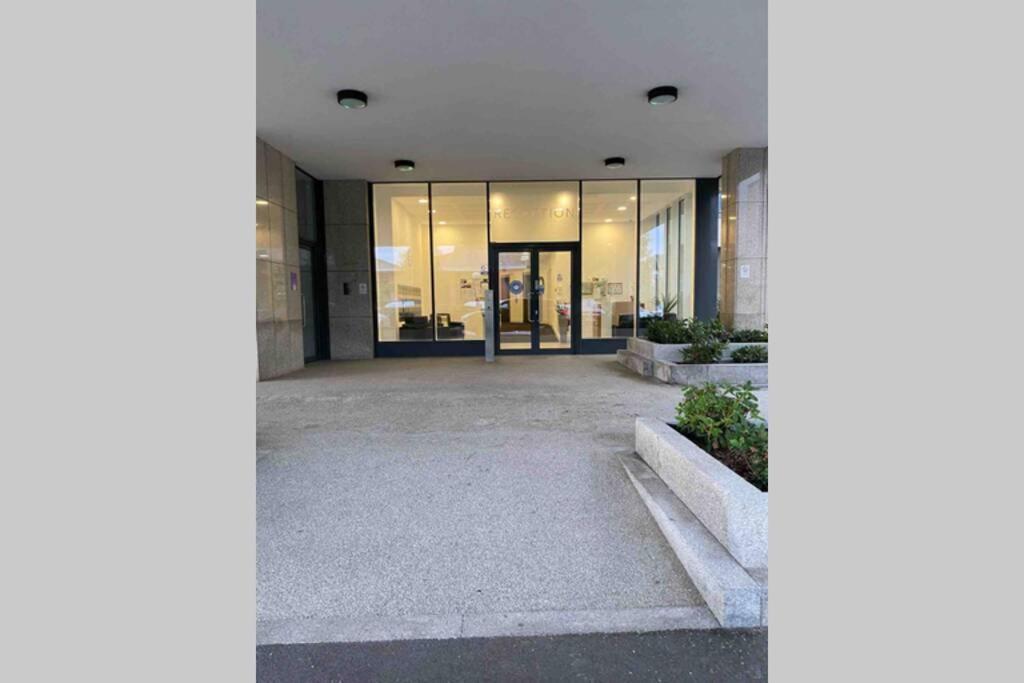 Luxury 1 Bedroom Apartment With Netflix & Parking Borehamwood Dış mekan fotoğraf